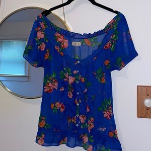 Floral Hollister Blouse 💙